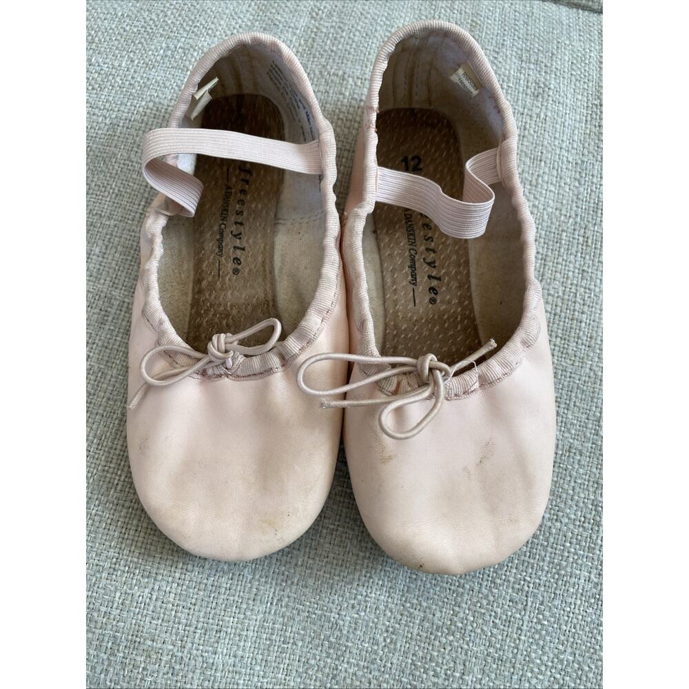 Danskin Freestyle Girls Child Sz 12 Ballet Pink Slippers Shoe Dance Leather Sole